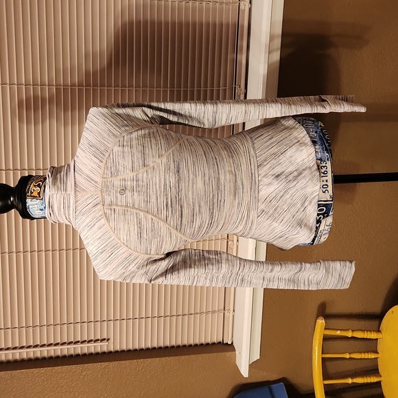 LULULEMON JACKET - Picture 8 of 15